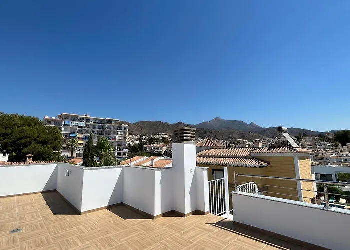 Paradise - Palmeras Nerja