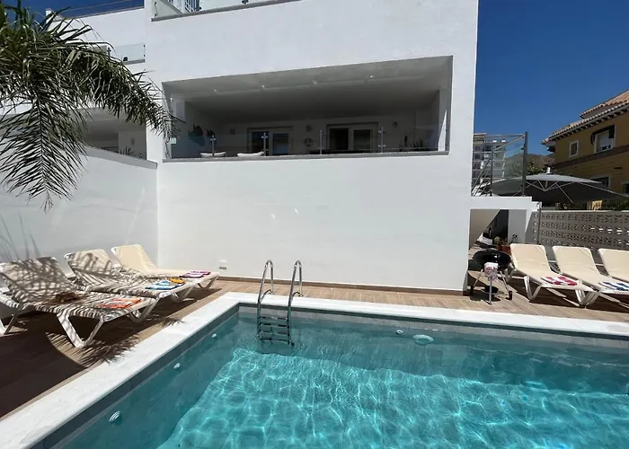 Paradise - Palmeras Willa