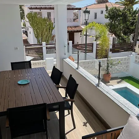 Paradise - Palmeras Вілла